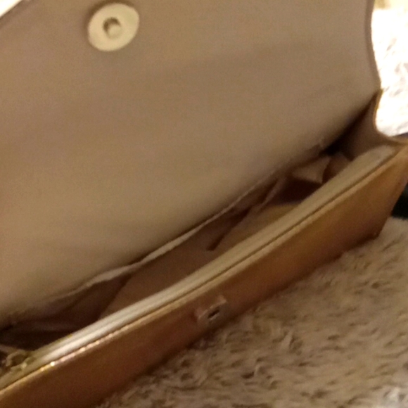 Kendell + Kylie wallet  💕 - Picture 9 of 12